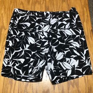Mario Serrano black & white shorts size 12
